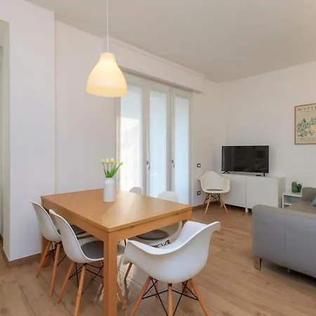 شقة Xenia - 2 In Viale Romagna 22