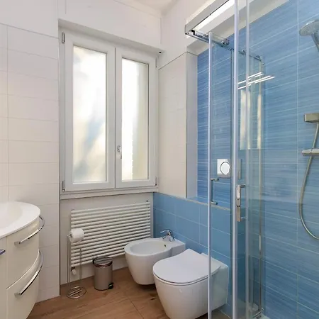 Xenia - 2 In Viale Romagna 22 شقة